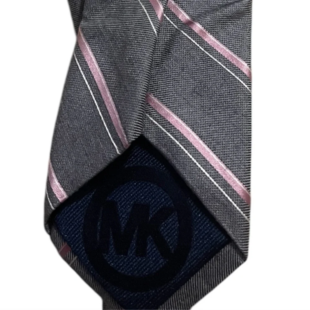 LOT OF 3 SILK NECK TIES KENNETH COLE REACTION / CALVIN KLEIN/ MICHAEL KORS MENS
